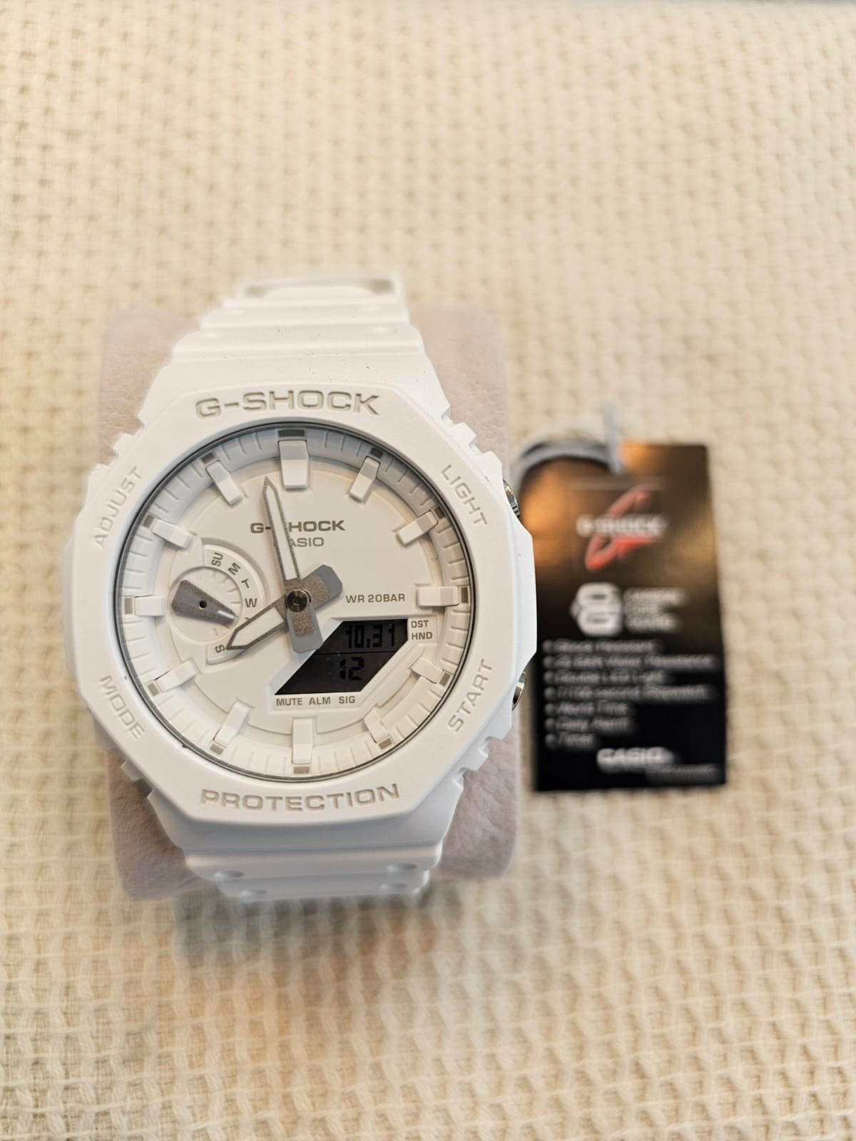 Montre G-Shock GA-2100-7A7ER